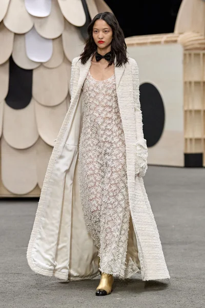 Look 23